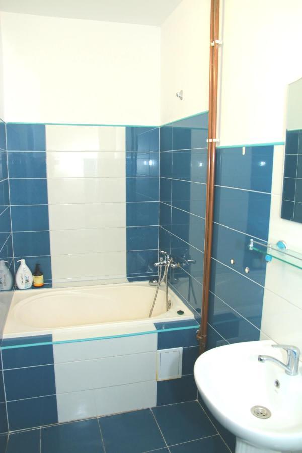 Yox Apartment 5 Oradea Exterior photo